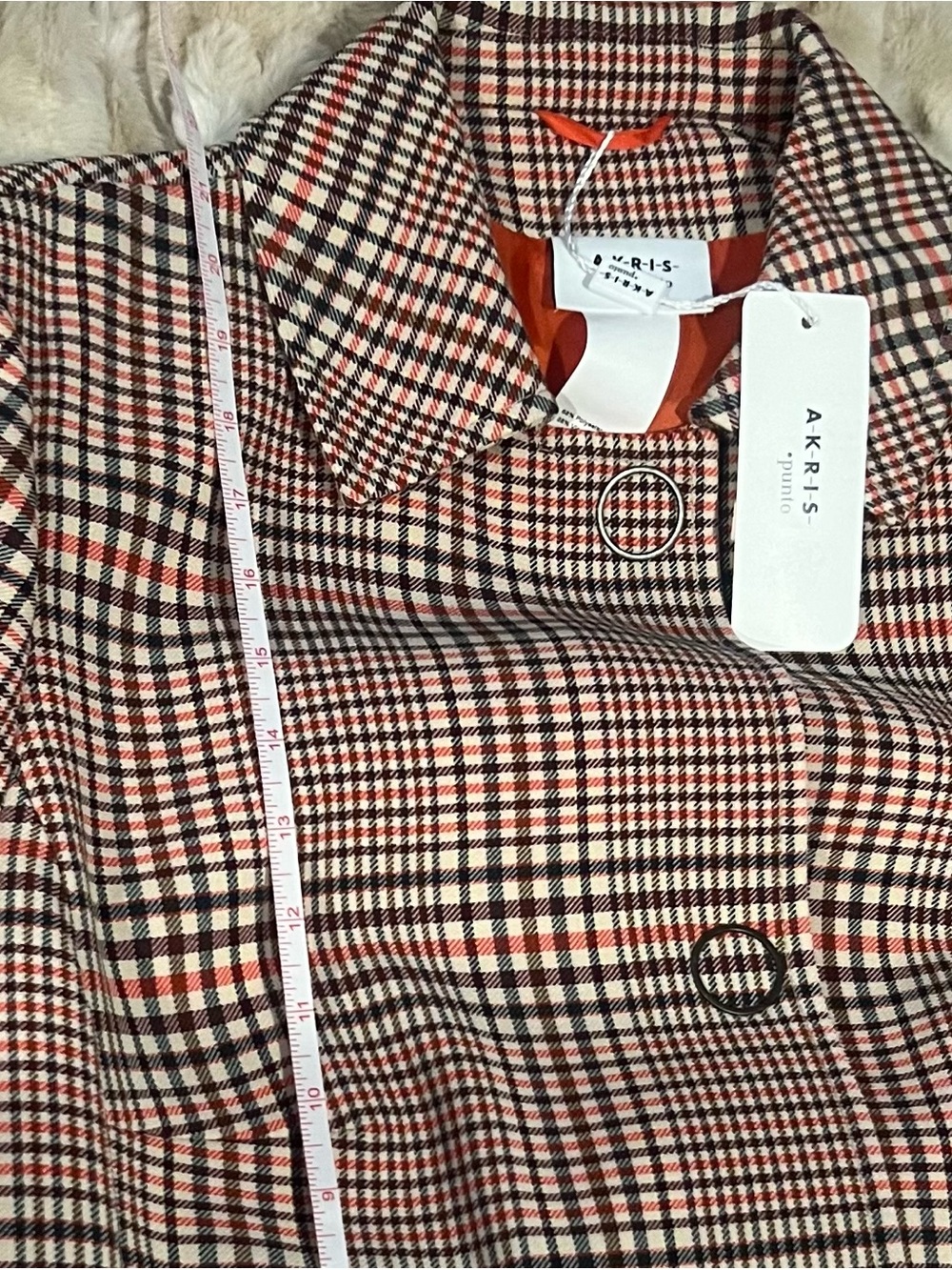 Akris Punto Plaid Cropped Jacket Blazer in colors Fuji-Sand-Wave - Picture 11 of 16